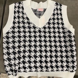 Houndstooth Sweater Vest